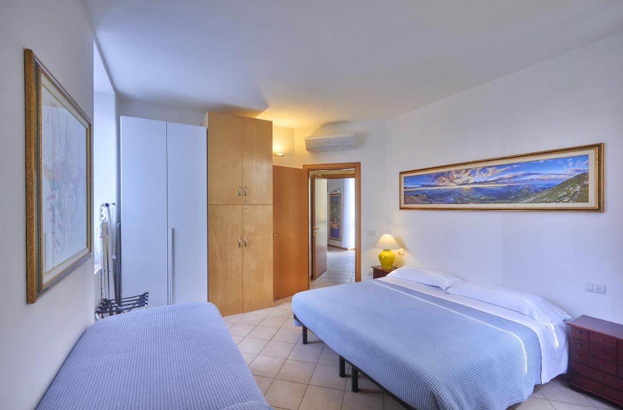 Varenna Perfect Place 2 Suites Bagian luar foto