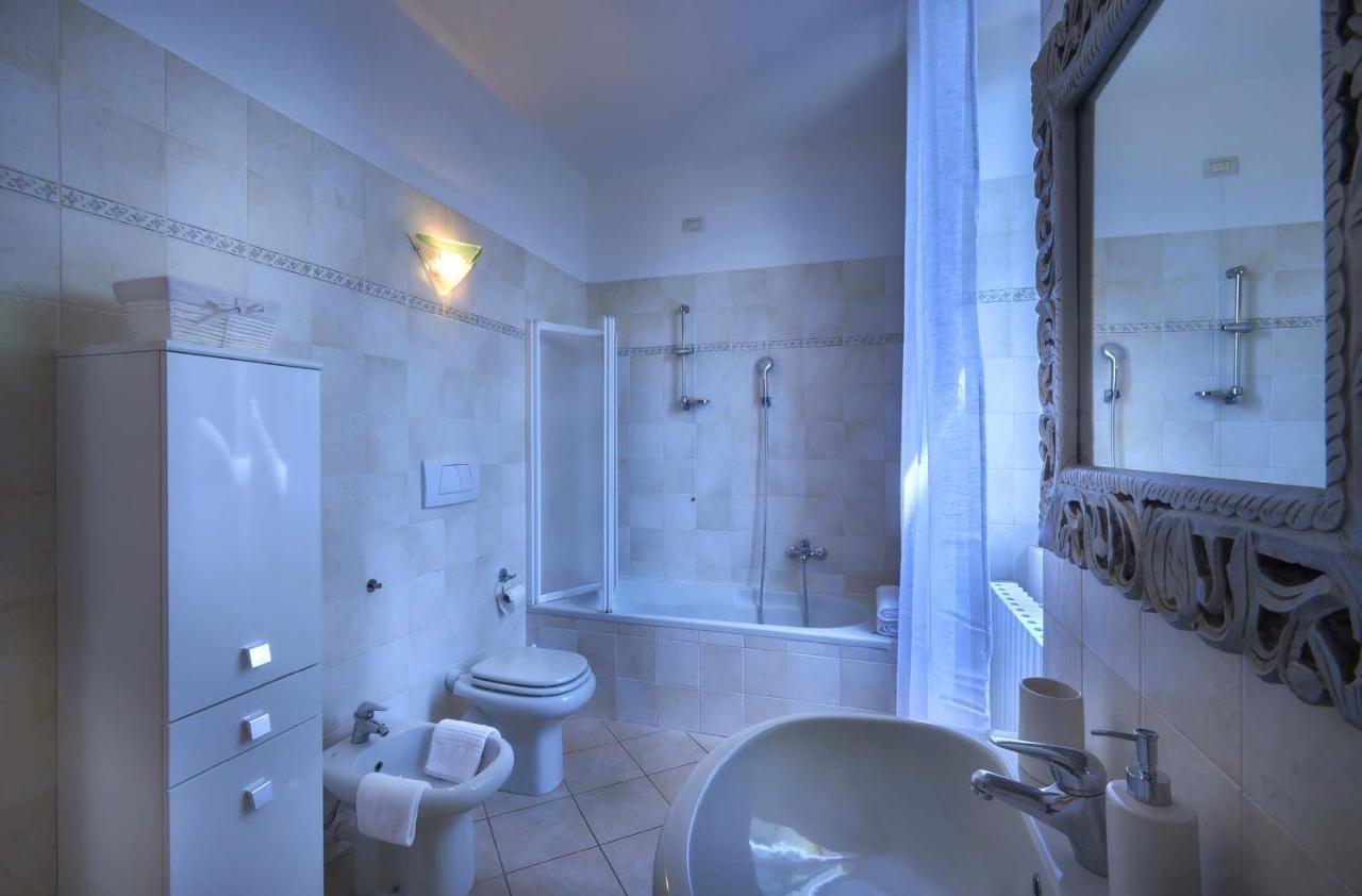 Varenna Perfect Place 2 Suites Bagian luar foto